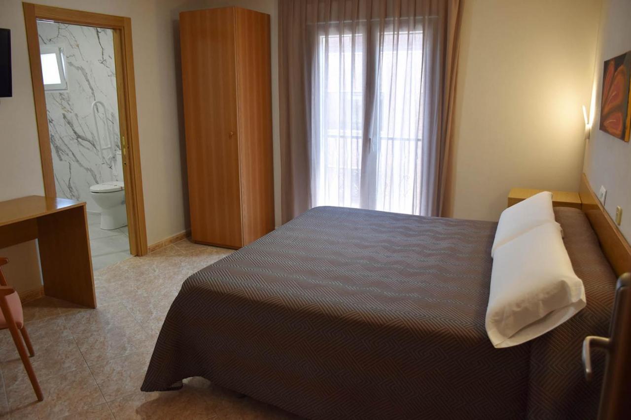 Gran Hotel Toledo Onda Bagian luar foto