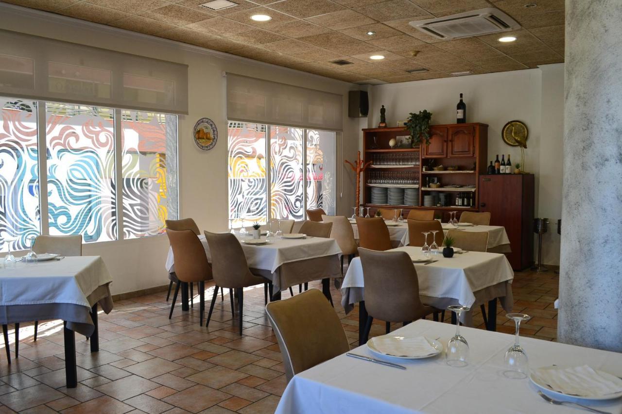 Gran Hotel Toledo Onda Bagian luar foto