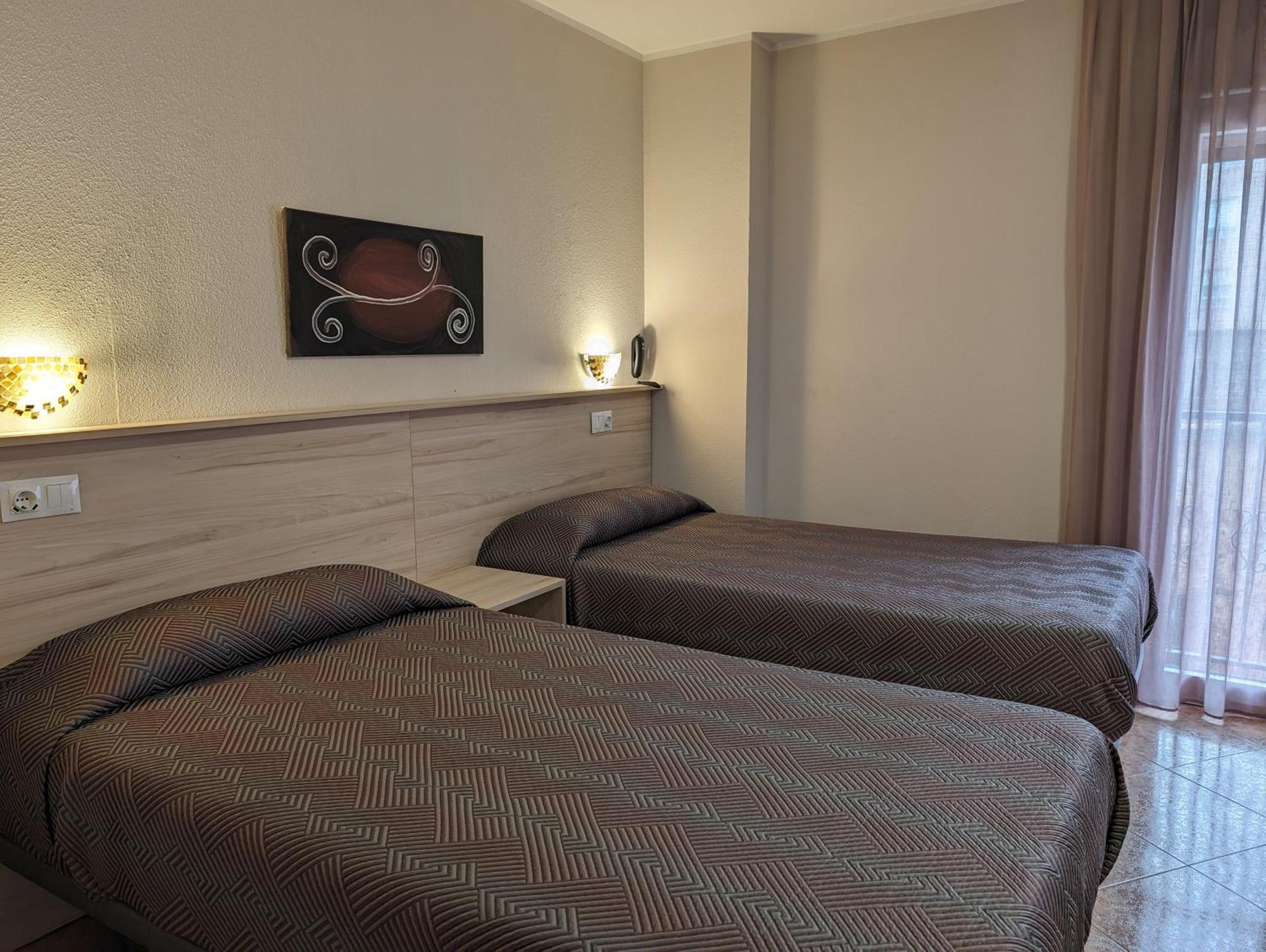 Gran Hotel Toledo Onda Bagian luar foto