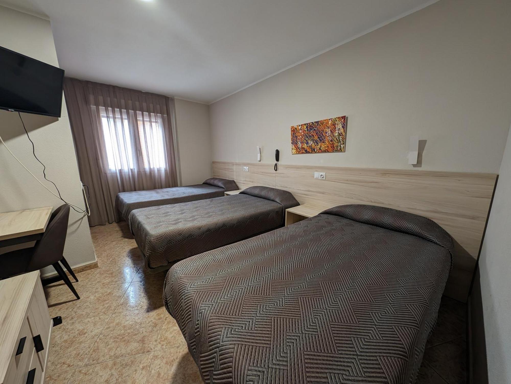 Gran Hotel Toledo Onda Bagian luar foto