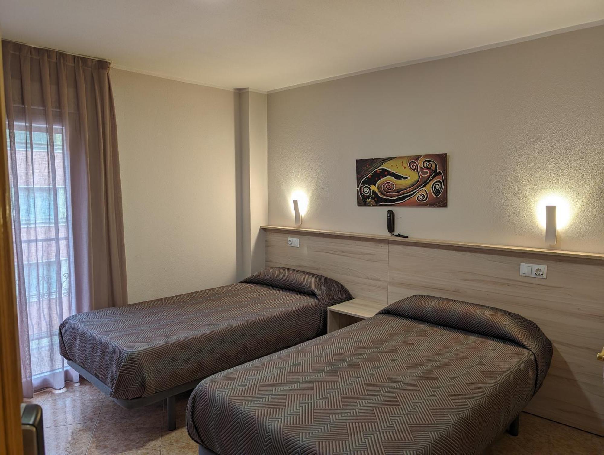 Gran Hotel Toledo Onda Bagian luar foto